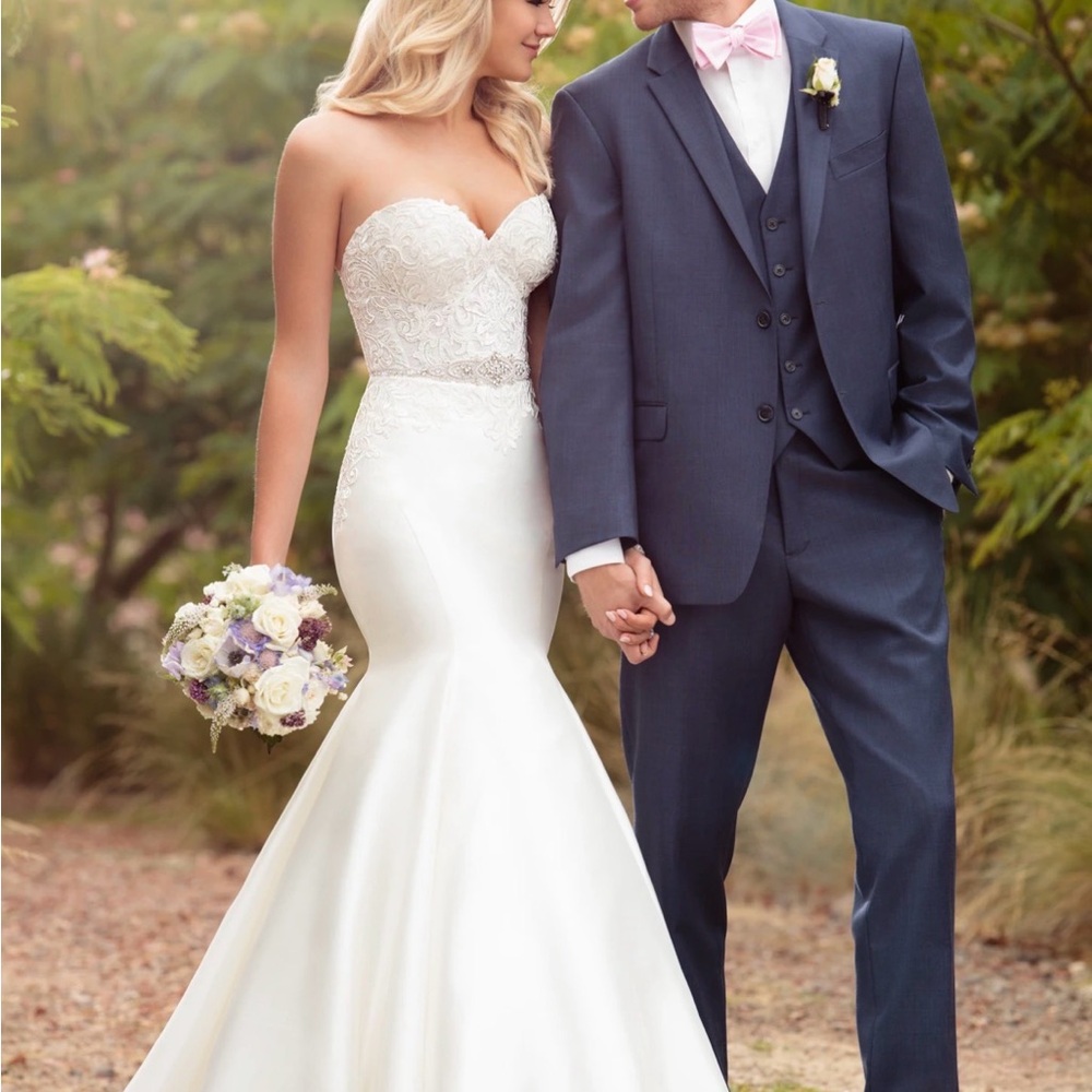Essence of Australia Trumpet Wedding Gown